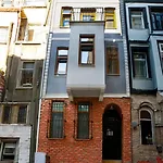 Beans House 8-26 Hotel 3*