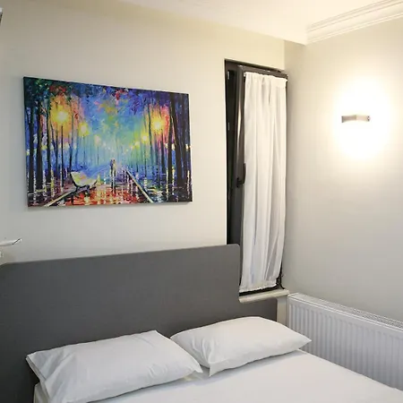 Beans House 8-26 Otel 3*