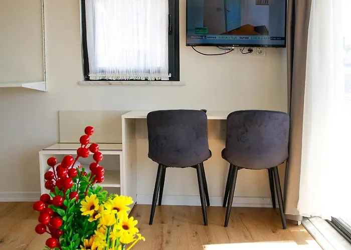 Hotel Beans House 8-26 3*