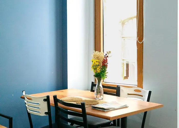 Beans House 8-26 3* Estambul