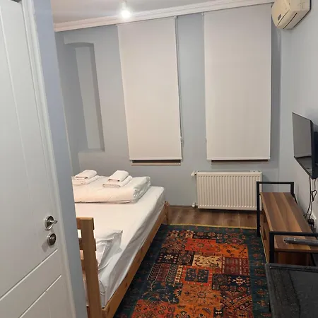 Szálloda Beans House 8-26