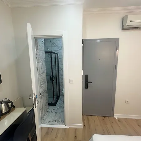 Otel Beans House 8-26