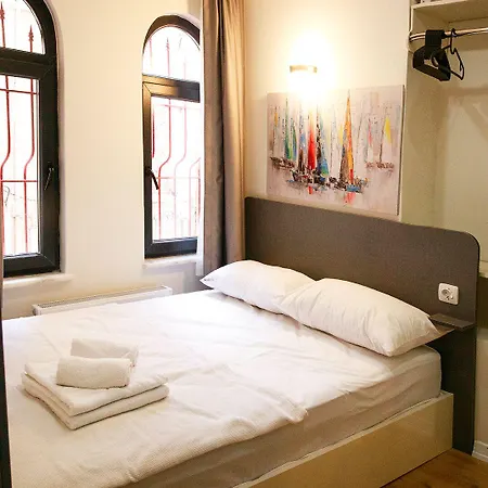 Beans House 8-26 3* İstanbul